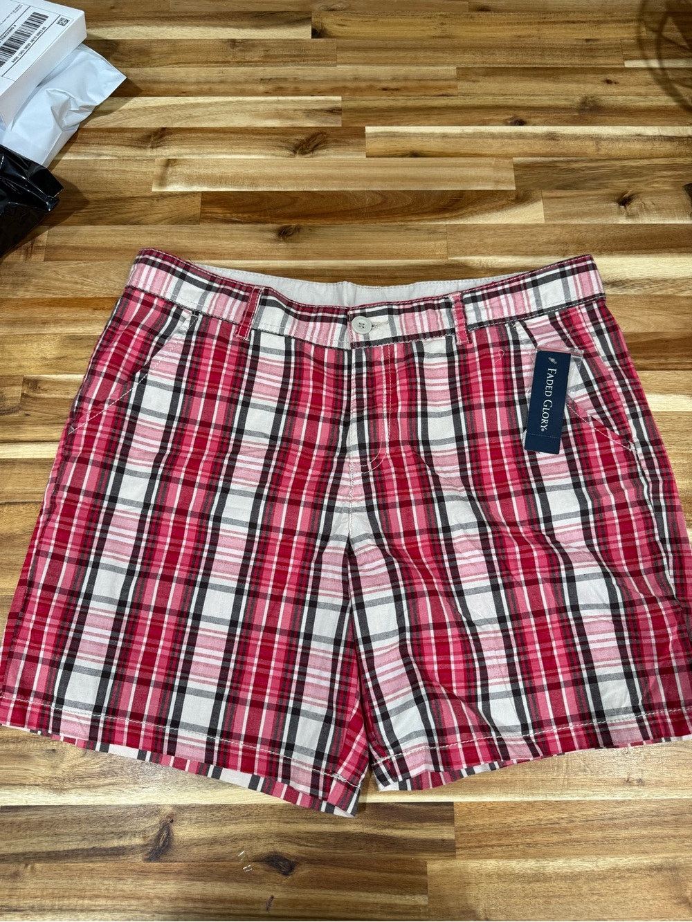 Vintage NWT Faded Glory Red and White Plaid Flat Front Women’s Shorts